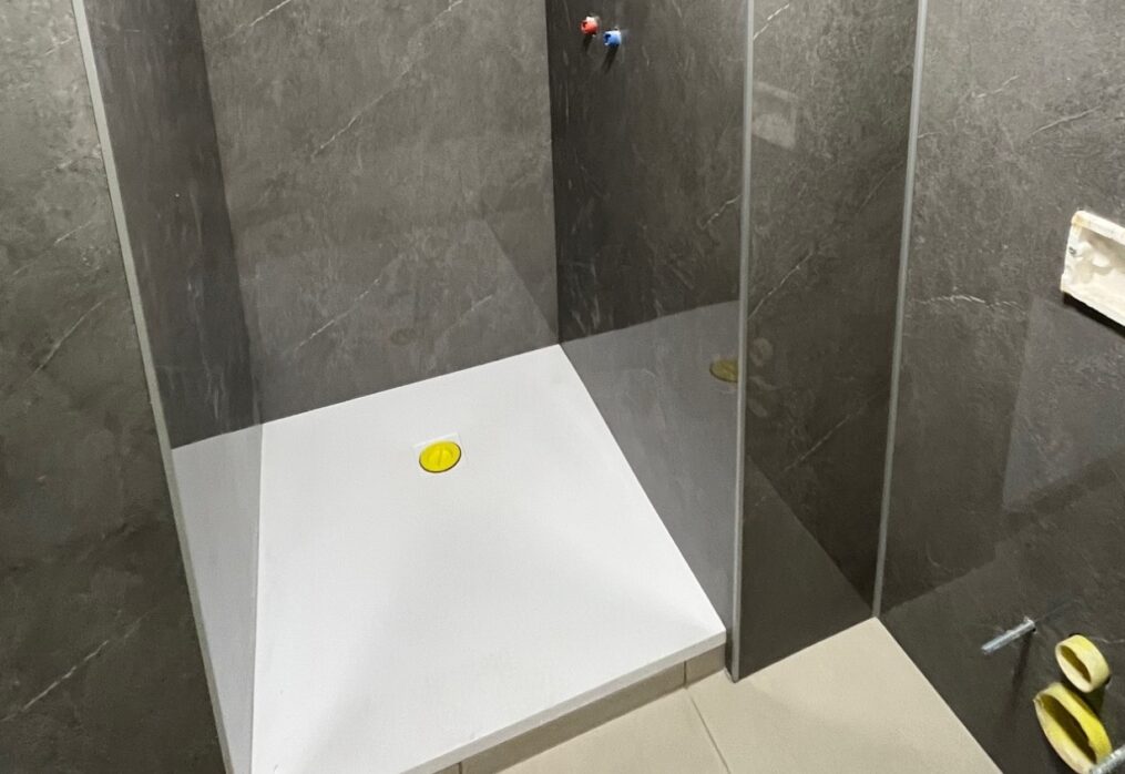 Aktuálně ze stavby: nové interiéry i hotové koupelny